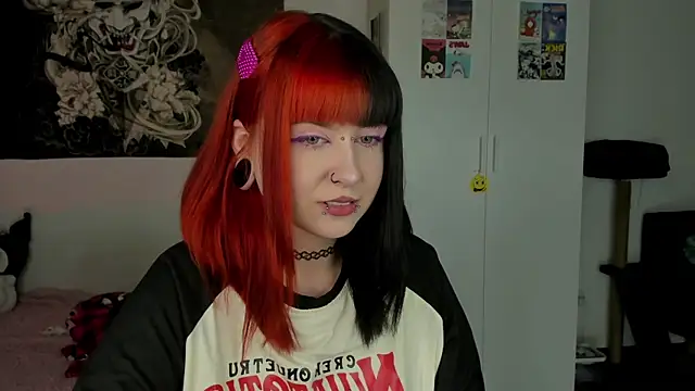 t0riayun0 online show from 02.23.25