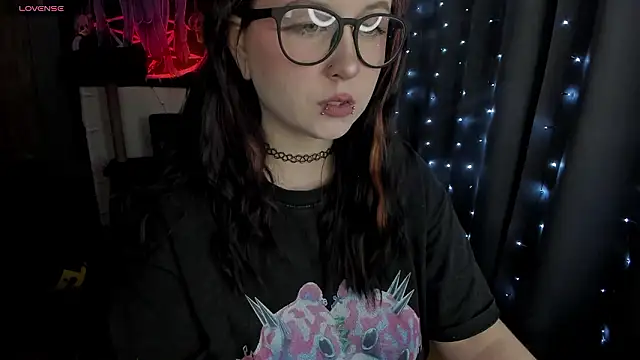 Snapshot of t0riayun0 chatting on 03.23.26 t0riayun0 online show from 03.23.26