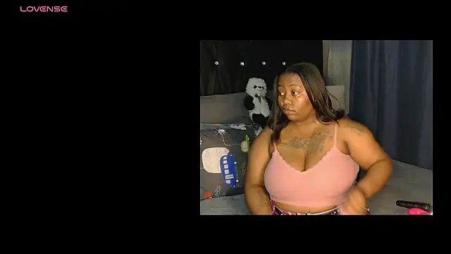 caramelbooty69 online show from 11.13.25