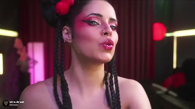 Snapshot of alessa_goreng chatting on 01.02.25 alessa goreng online show from 01.02.25