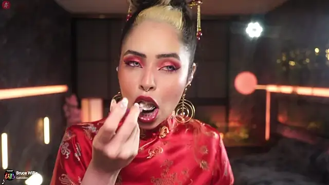 Snapshot of alessa_goreng chatting on 11.30.25 alessa goreng online show from 11.30.25