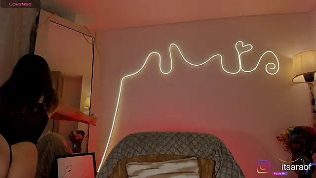 sara cruz011 online show from 09.29.25