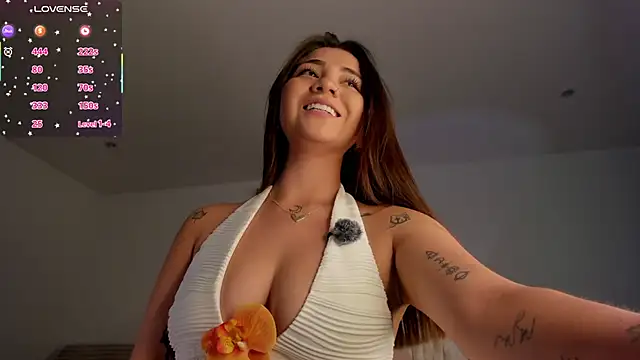 Snapshot of sara_cruz011 chatting on 02.17.26 sara cruz011 online show from 02.17.26