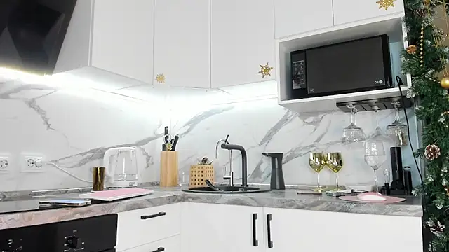 Lex Love online show from 12.29.24