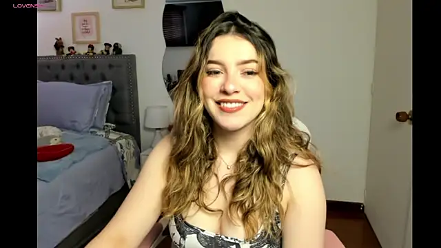 Snapshot of samysweet_8 chatting on 12.03.24 samysweet 8 online show from 12.03.24