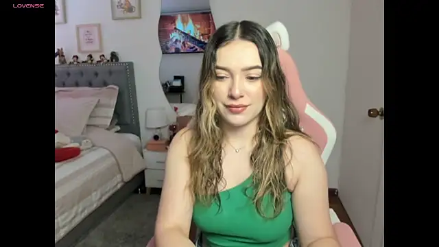 Snapshot of samysweet_8 chatting on 01.21.25 samysweet 8 online show from 01.21.25