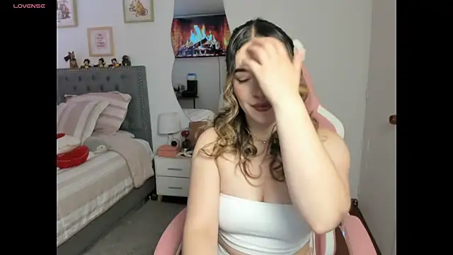 Snapshot of samysweet_8 chatting on 01.23.25 samysweet 8 online show from 01.23.25