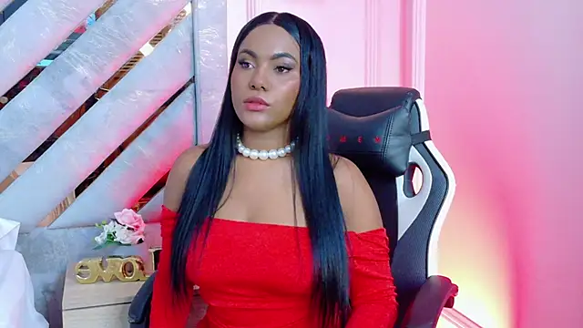 Sara Boom online show from 12.05.25