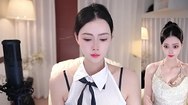 Ocean--Lili online show from 10.09.25