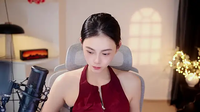 Snapshot of Ocean--Lili chatting on 06.30.26 Ocean--Lili online show from 06.30.26