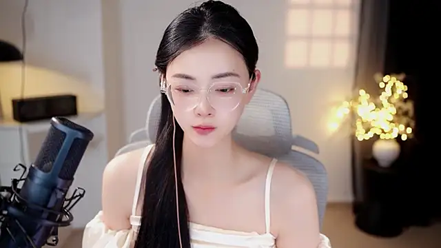 Snapshot of Ocean--Lili chatting on 07.12.26 Ocean--Lili online show from 07.12.26