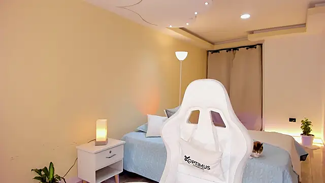 carleee winter online show from 11.14.25