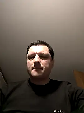 Snapshot of ExclusivePrivate chatting on 02.05.25 ExclusivePrivate online show from 02.05.25