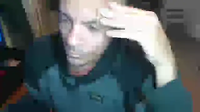 Snapshot of guachin_hunk chatting on 10.28.25 guachin hunk online show from 10.28.25