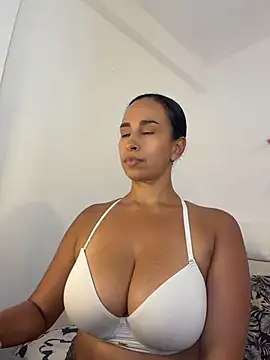 ThaliaGomex online show from 06.22.26