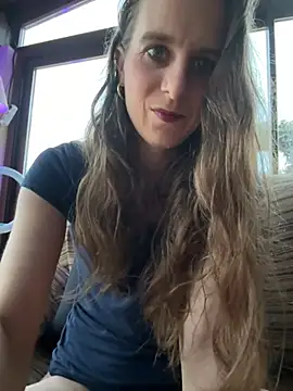 Snapshot of LadyChantale chatting on 01.19.25 LadyChantale online show from 01.19.25