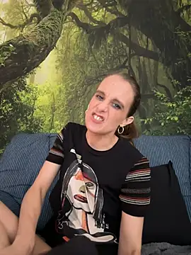 Snapshot of LadyChantale chatting on 02.26.25 LadyChantale online show from 02.26.25