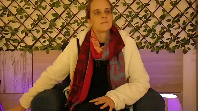 Snapshot of LadyChantale chatting on 10.20.25 LadyChantale online show from 10.20.25