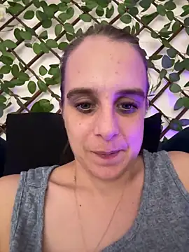 Snapshot of LadyChantale chatting on 12.13.25 LadyChantale online show from 12.13.25