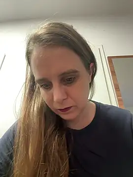 LadyChantale online show from 04.28.26