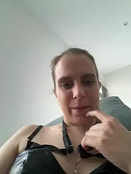 LadyChantale online show from 06.15.26