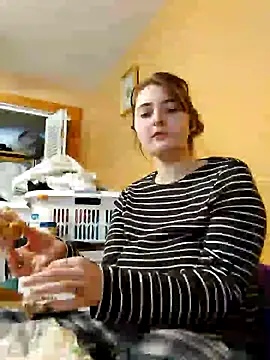 Snowbunnycake 131 online show from 12.07.24