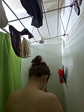 Snowbunnycake 131 online show from 09.22.25