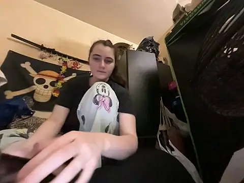 Snowbunnycake 131 online show from 01.16.26