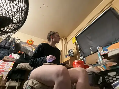 Snowbunnycake 131 online show from 05.05.26