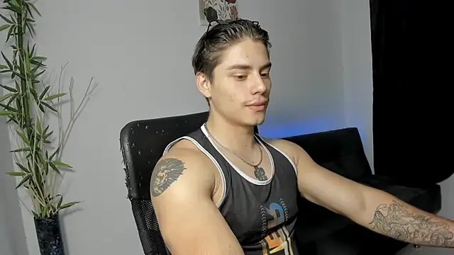 Giordano Russo online show from 12.19.24