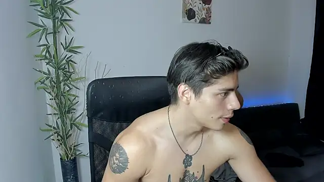 Giordano Russo online show from 12.29.24