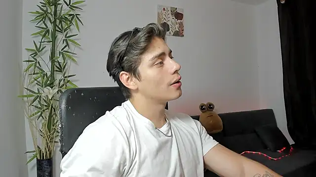 Giordano Russo online show from 01.13.25