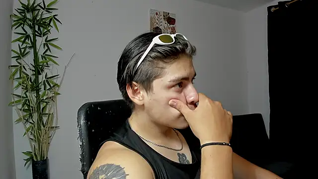 Giordano Russo online show from 02.11.25