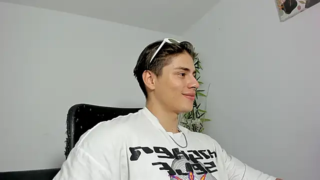 Giordano Russo online show from 03.15.25