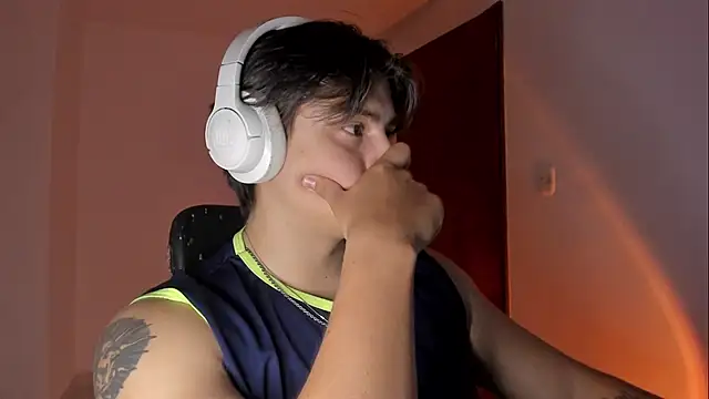 Giordano Russo online show from 11.12.25