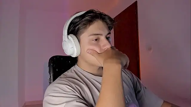 Giordano Russo online show from 02.05.26