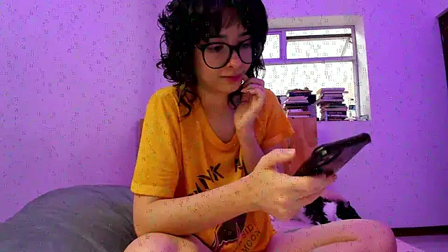 Snapshot of _Lunnaa_ chatting on 09.14.25  Lunnaa  online show from 09.14.25