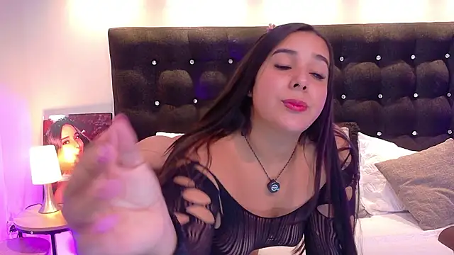 ValenScott1 online show from 02.13.26