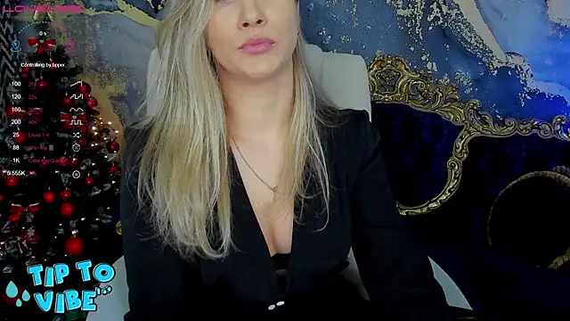 Snapshot of CassandraGood chatting on 12.21.24 CassandraGood online show from 12.21.24