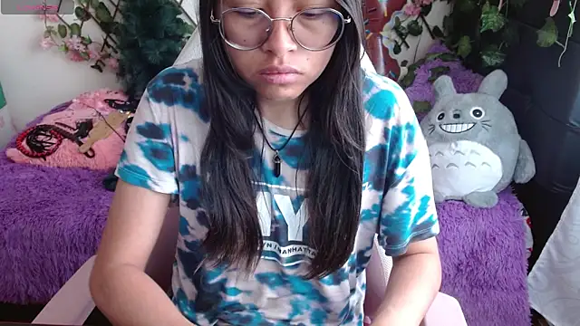 MidoriQuiinn online show from 12.10.24