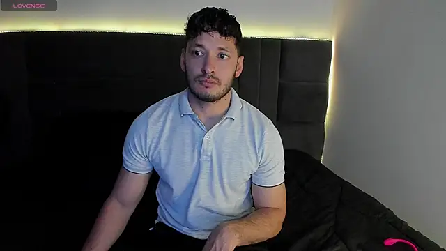 alejandro  2 online show from 10.14.25