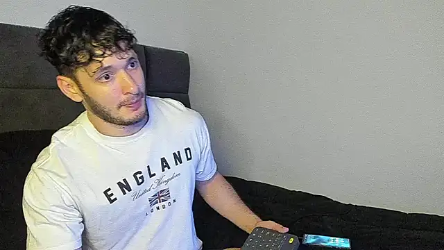 alejandro  2 online show from 12.03.25