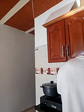 alejandro  2 online show from 12.04.25