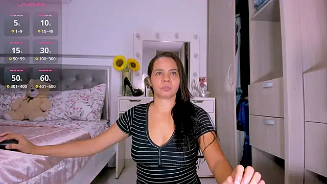 sharonDulce online show from 12.18.25