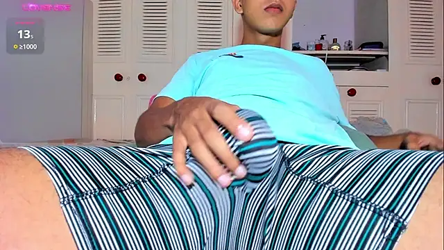 boy bigcock24cm online show from 03.22.25