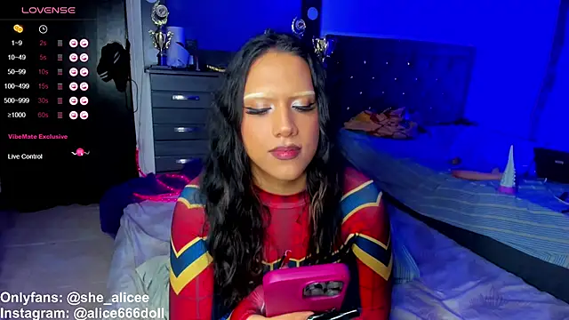 Snapshot of SWEET_ALICEXX chatting on 12.28.24 SWEET ALICEXX online show from 12.28.24