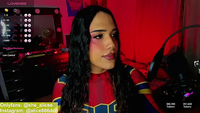 Snapshot of SWEET_ALICEXX chatting on 02.11.25 SWEET ALICEXX online show from 02.11.25