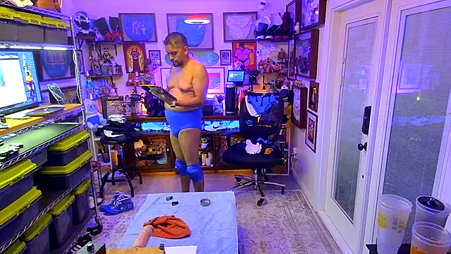 Snapshot of Briefs_bud chatting on 12.22.24 Briefs bud online show from 12.22.24