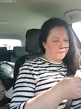 Snapshot of x__KHALEESI__x chatting on 02.21.25 x KHALEESI x online show from 02.21.25