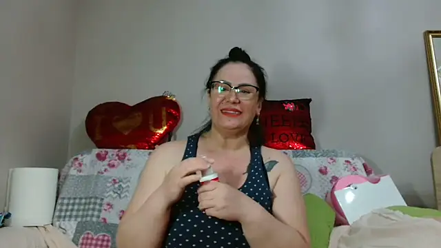 Snapshot of x__KHALEESI__x chatting on 02.28.25 x KHALEESI x online show from 02.28.25